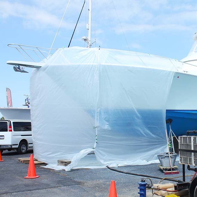Sandblasting fiberglass boat