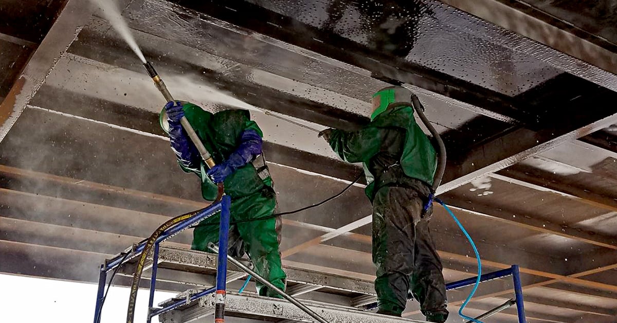 Sandblasting vs. Wet Blasting