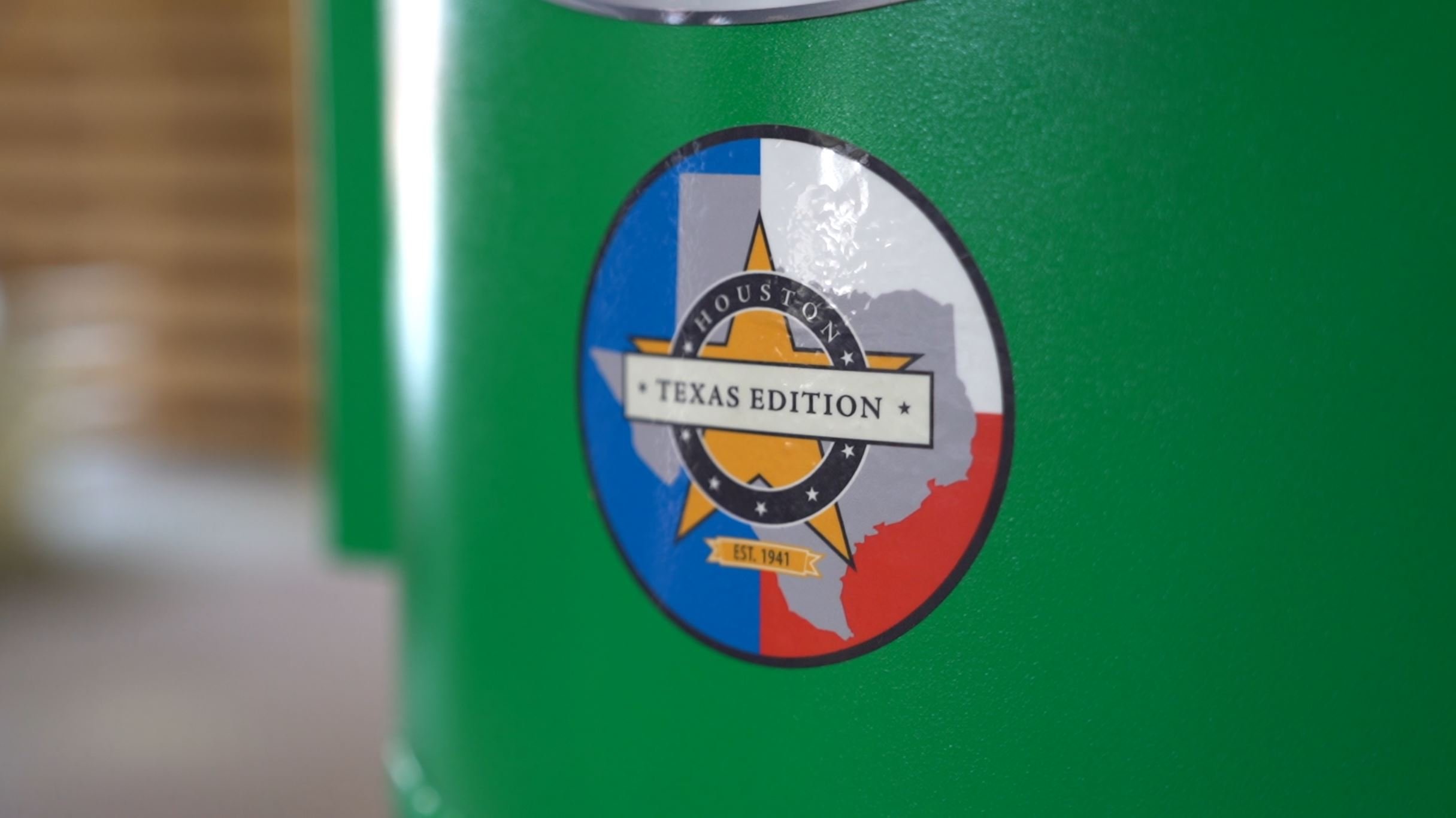 All blast sandblast pots are made in Texas and have several reason to choose above the rest..