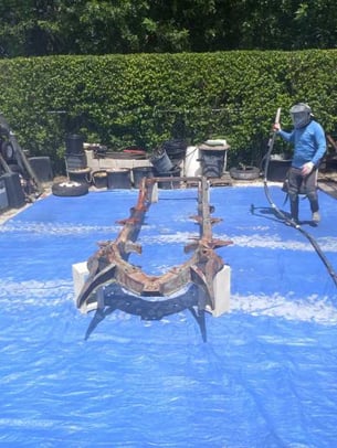 Containment for vapor blasting
