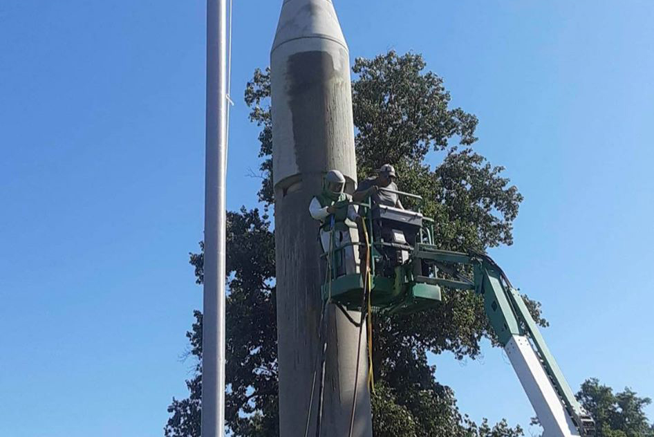 Heath-Allen-Grissom---ALE-Surfacing-LLC---Virgil-I-Gus-Grissom-memorial-rocket-monument---1