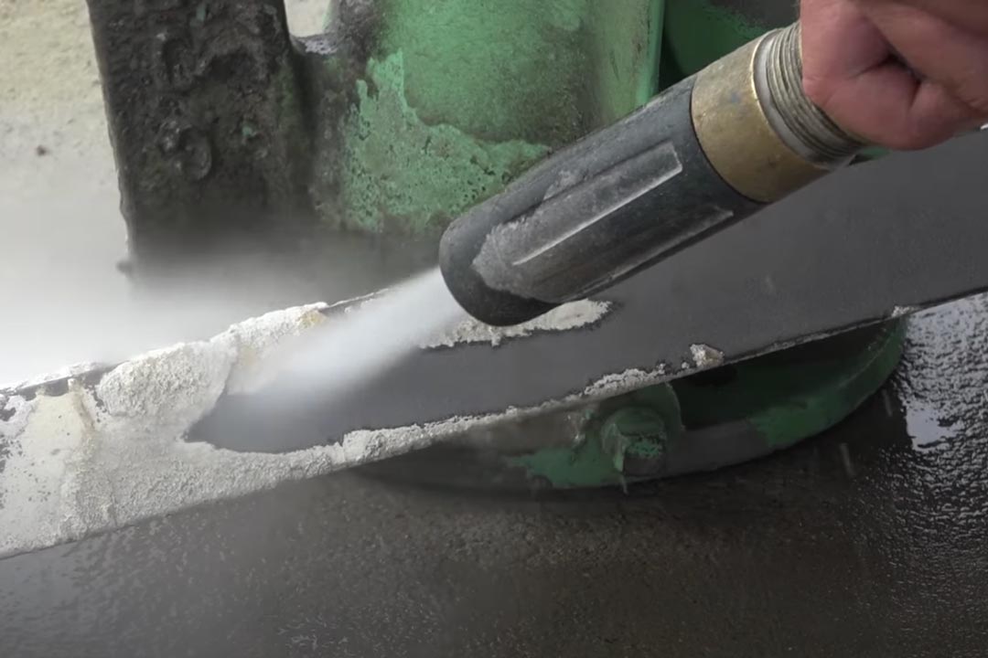 Dustless Blasting for Powder Coating